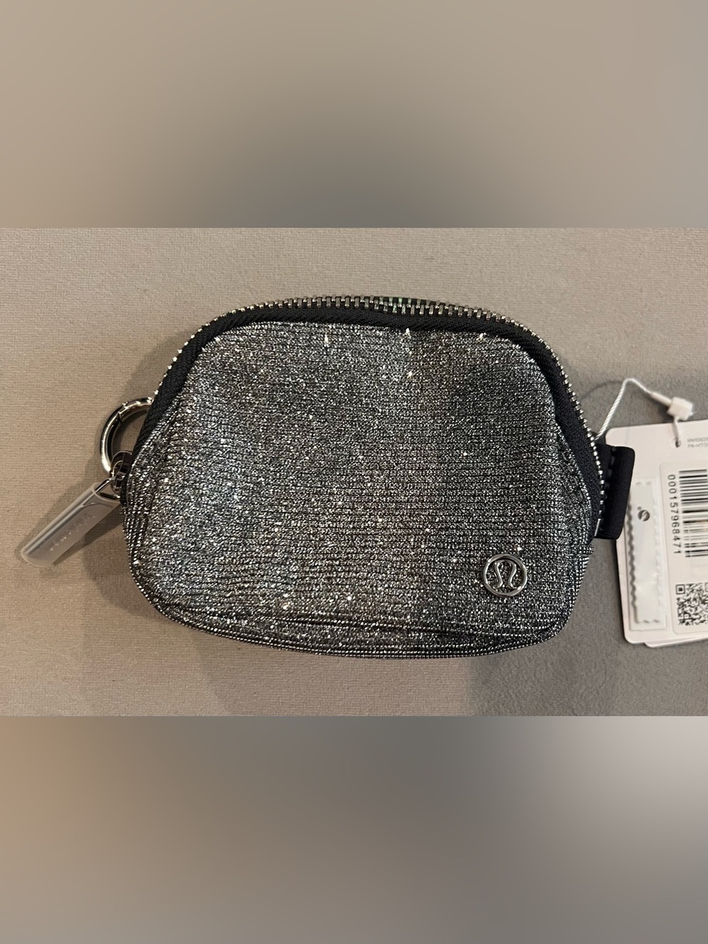 lululemon Everywhere Belt Bag Nano - Glitter - Picture 2 of 5